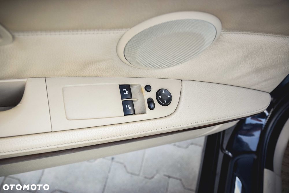 BMW Seria 3 335i Edition Exclusive - 13