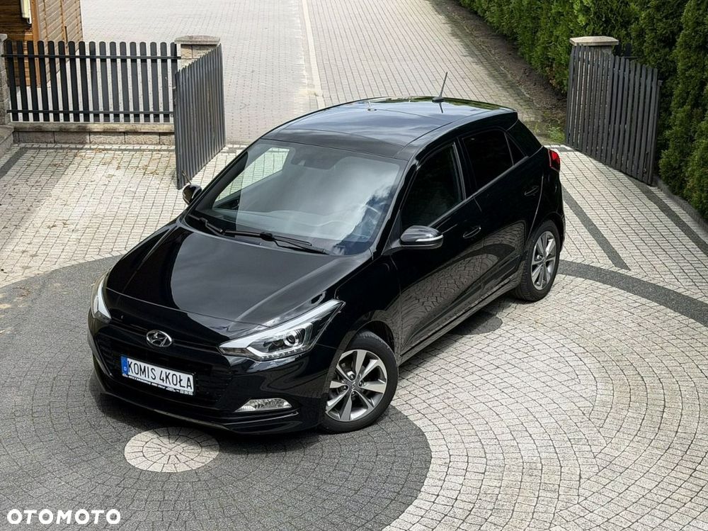 Hyundai i20 - 20