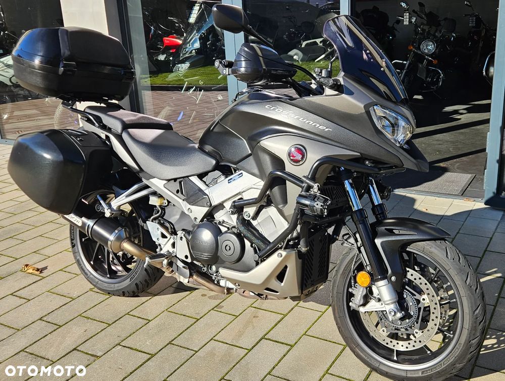 Honda VFR - 14