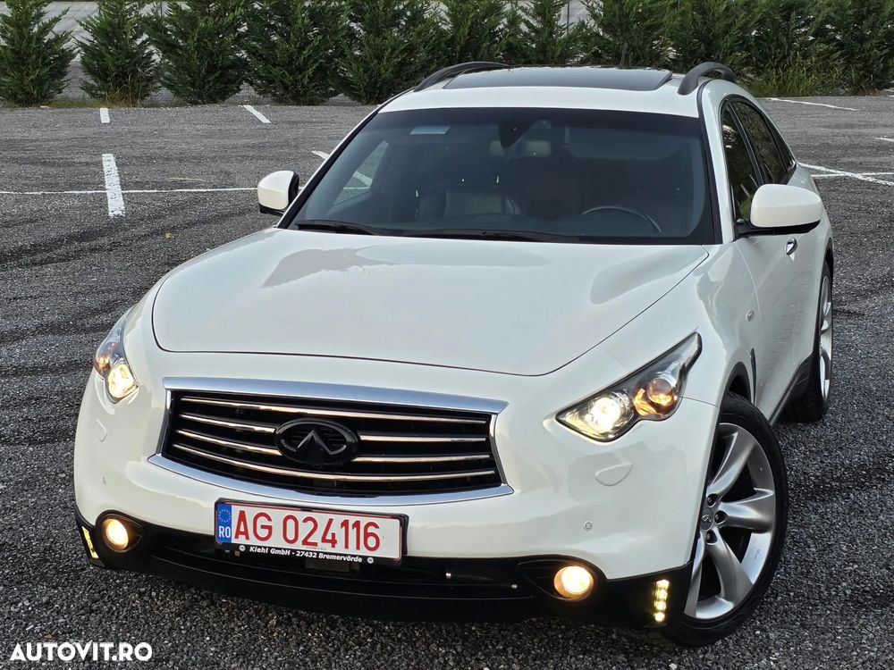 Infiniti QX70 - 33