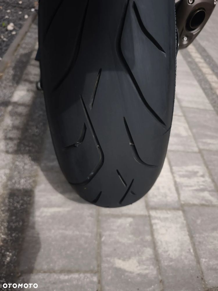 Suzuki GSX - 14