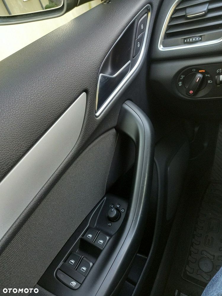 Audi Q3 2.0 TDI Design - 35