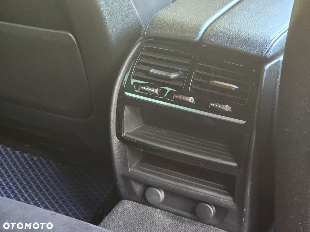 BMW Seria 5 520d M Sport - 21