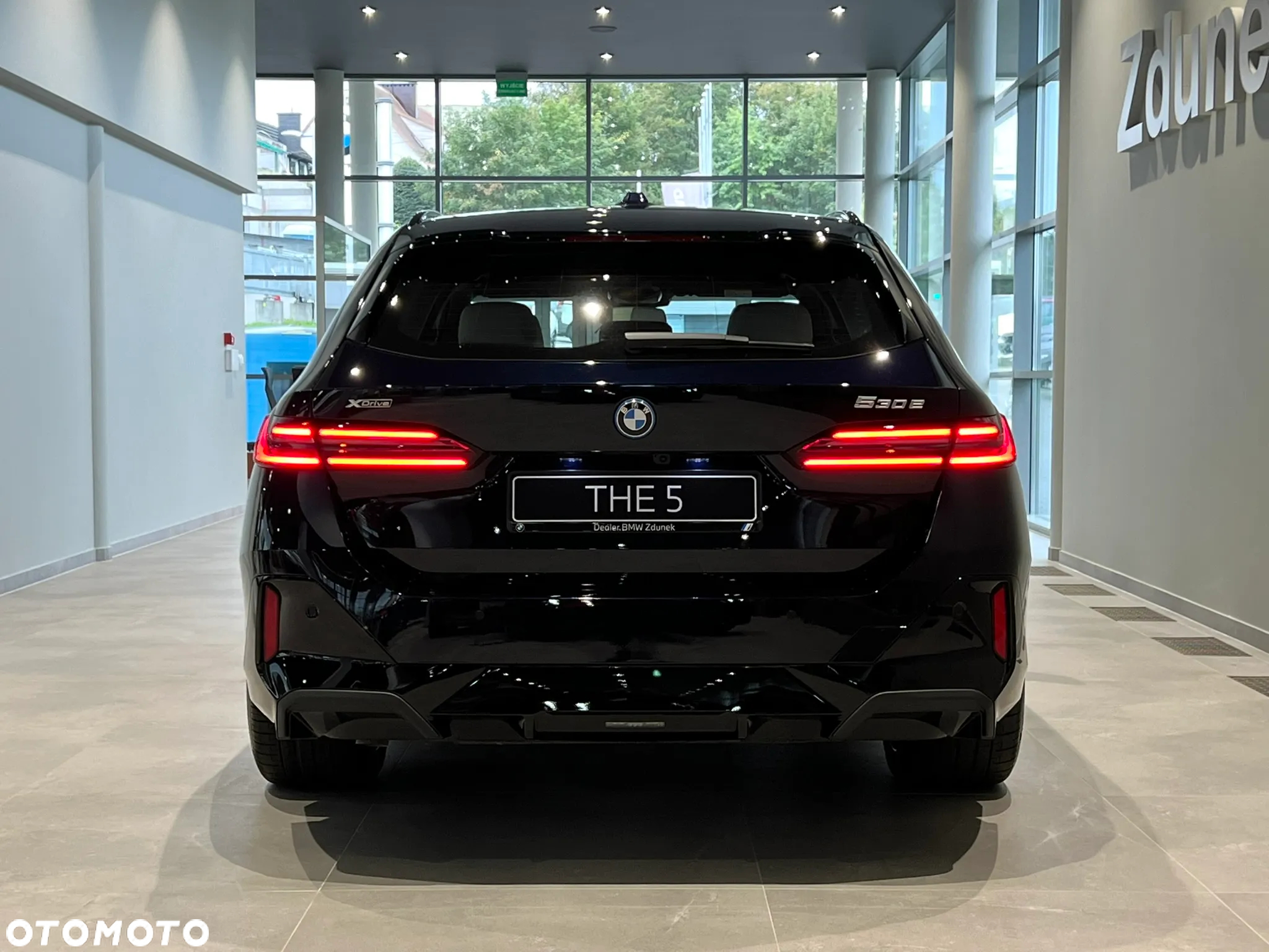 BMW Seria 5 530e xDrive PHEV M Sport - 9