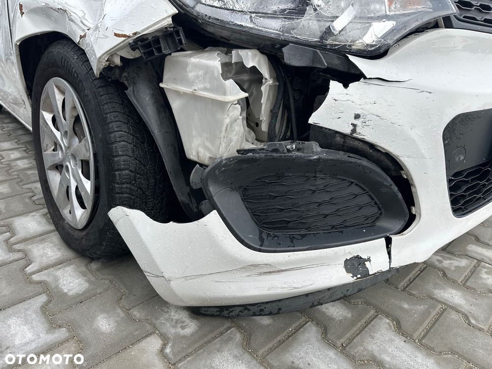 Kia Rio - 21