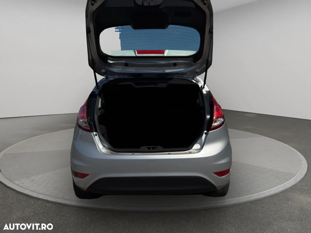 Ford Fiesta - 11