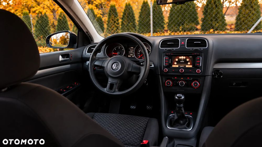 Volkswagen Golf 1.6 TDI DPF Highline - 5