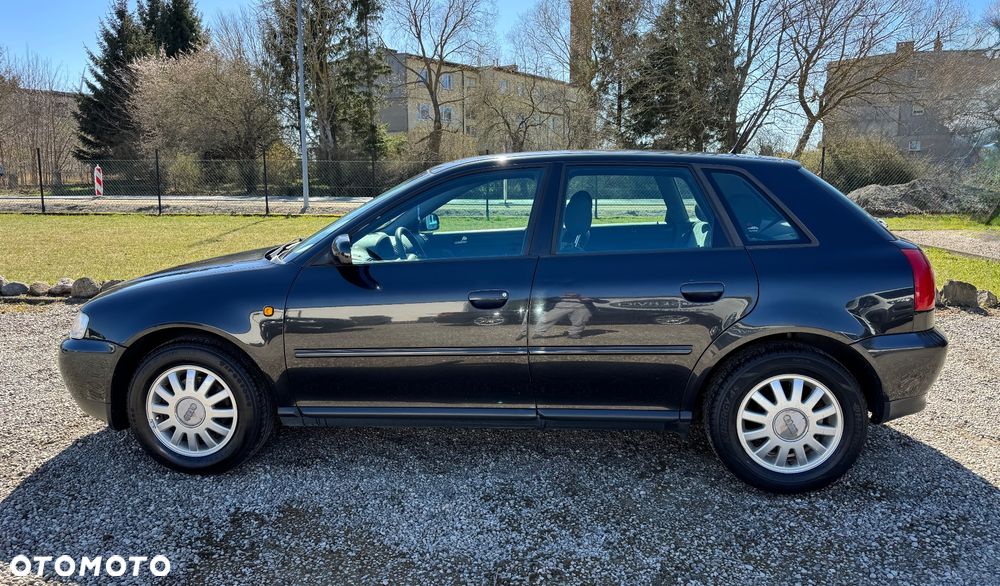 Audi A3 Sportback - 2