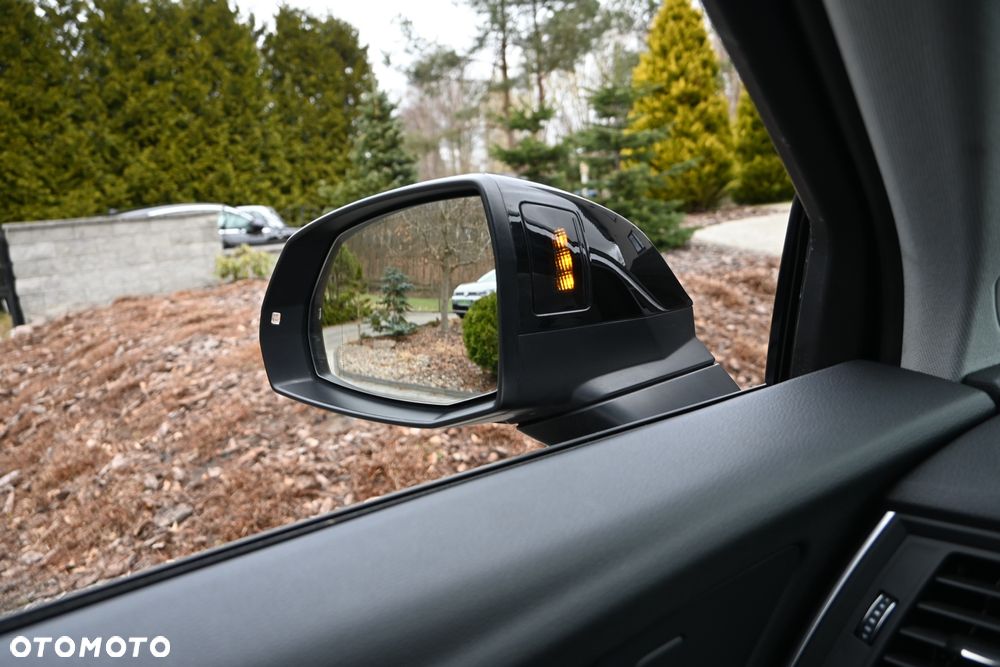 Audi Q5 40 TDI quattro S tronic S line - 35