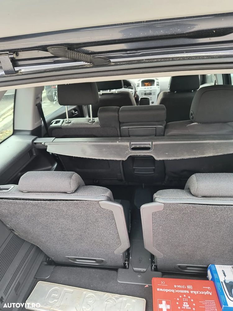 Opel Zafira 1.9 CDTI - 14