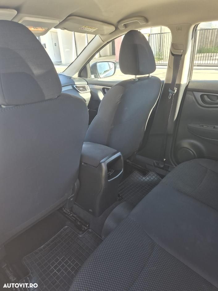 Nissan Qashqai 1.5 DCI Start/Stop N-Connecta - 23