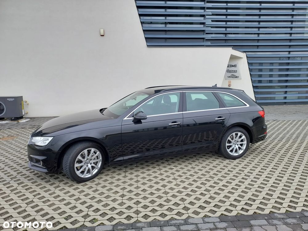 Audi A4 Avant 40 TDI S tronic quattro design - 4