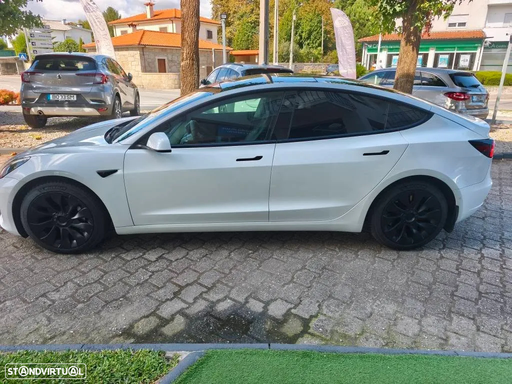 Tesla Model 3 - 5