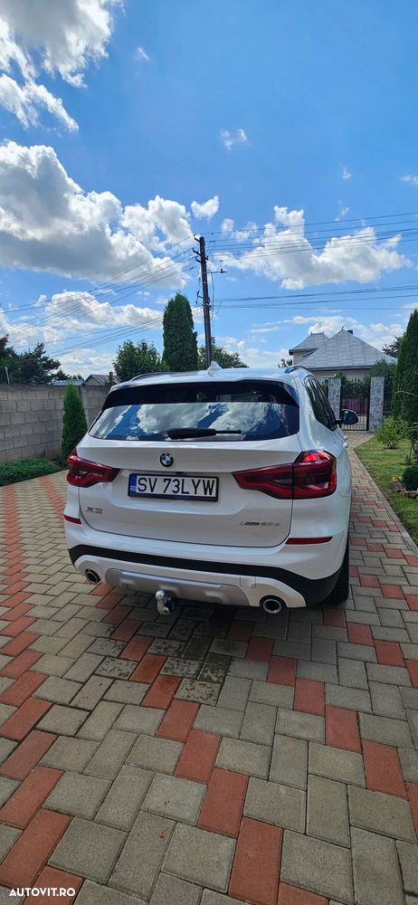 BMW X3 xDrive20d AT Luxury Line - 12