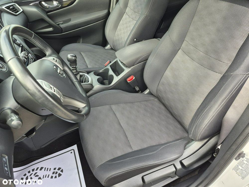 Nissan Qashqai - 10