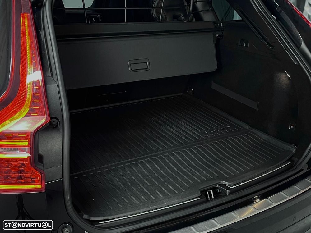 Volvo XC 60 T8 Twin Engine AWD Geartronic RDesign - 40