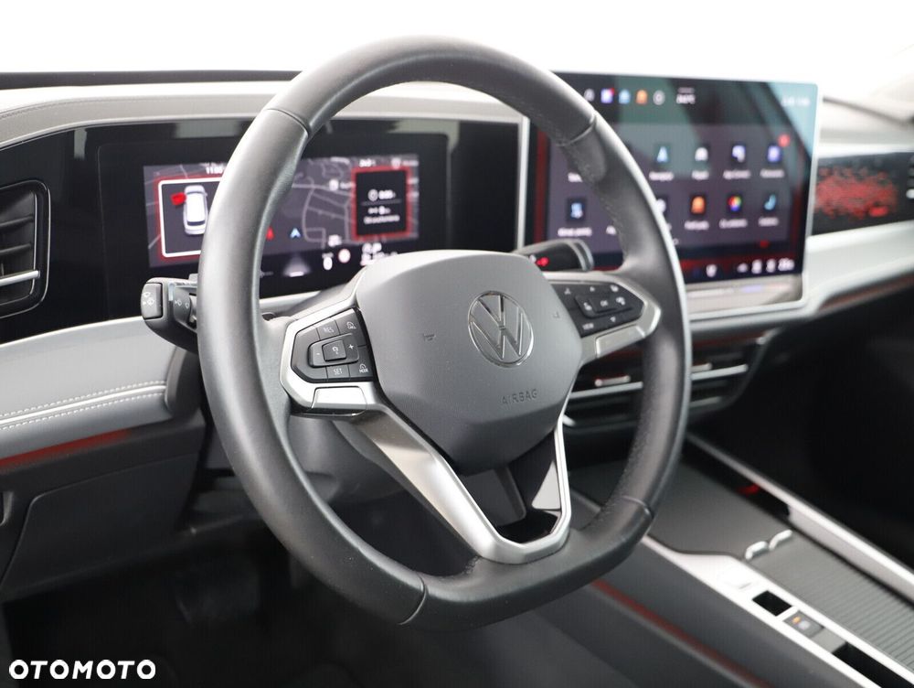 Volkswagen Passat - 13
