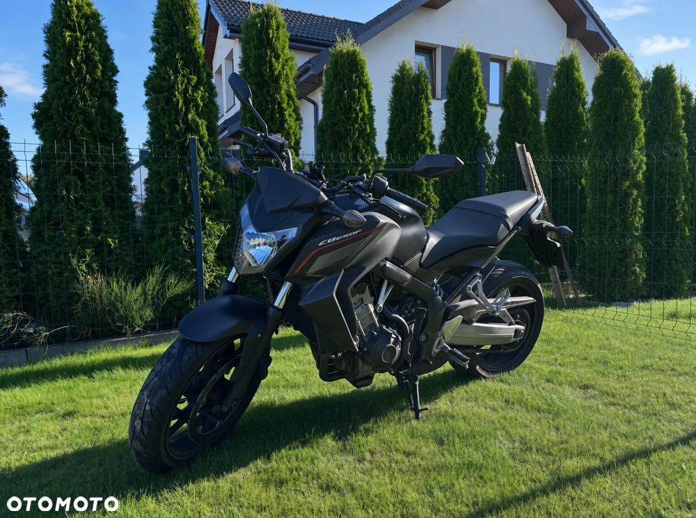 Honda CB - 1