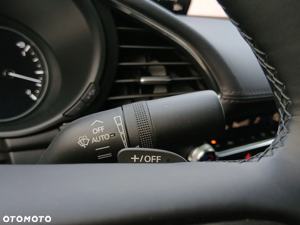 Mazda 3 2.0 mHEV Exclusive-Line - 12