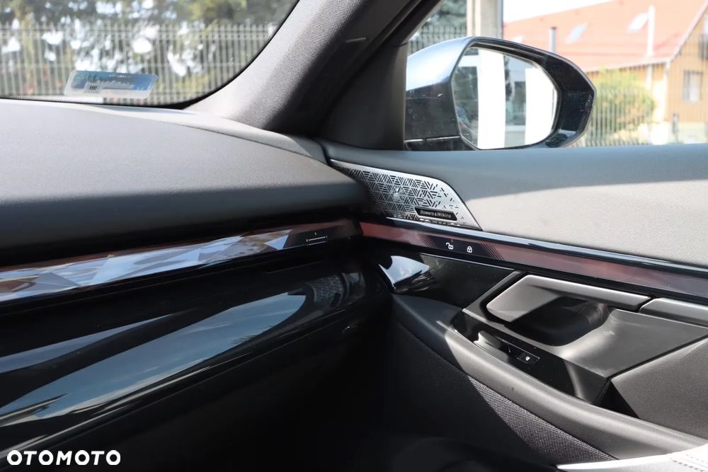 BMW Seria 5 540d xDrive mHEV M Sport - 22