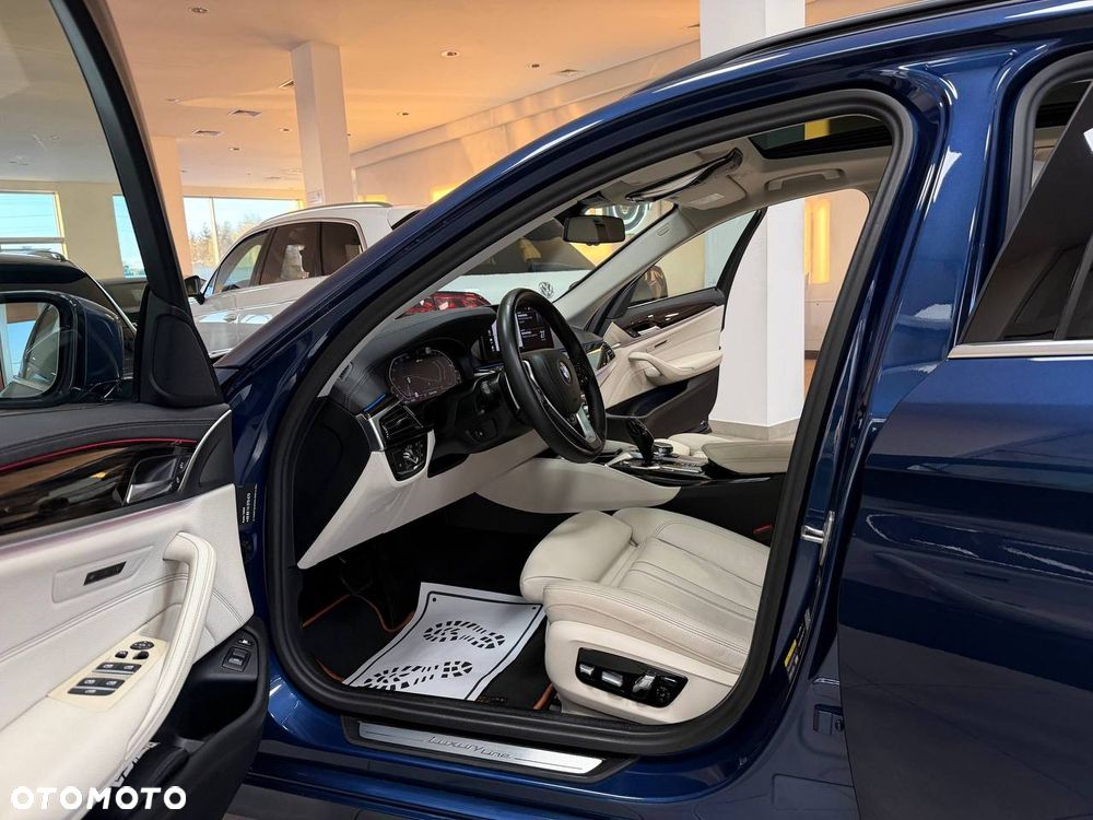 BMW Seria 5 530e PHEV M Sport - 22