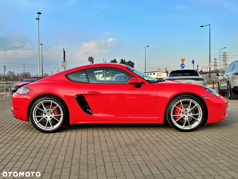 Porsche 718 Cayman - 7