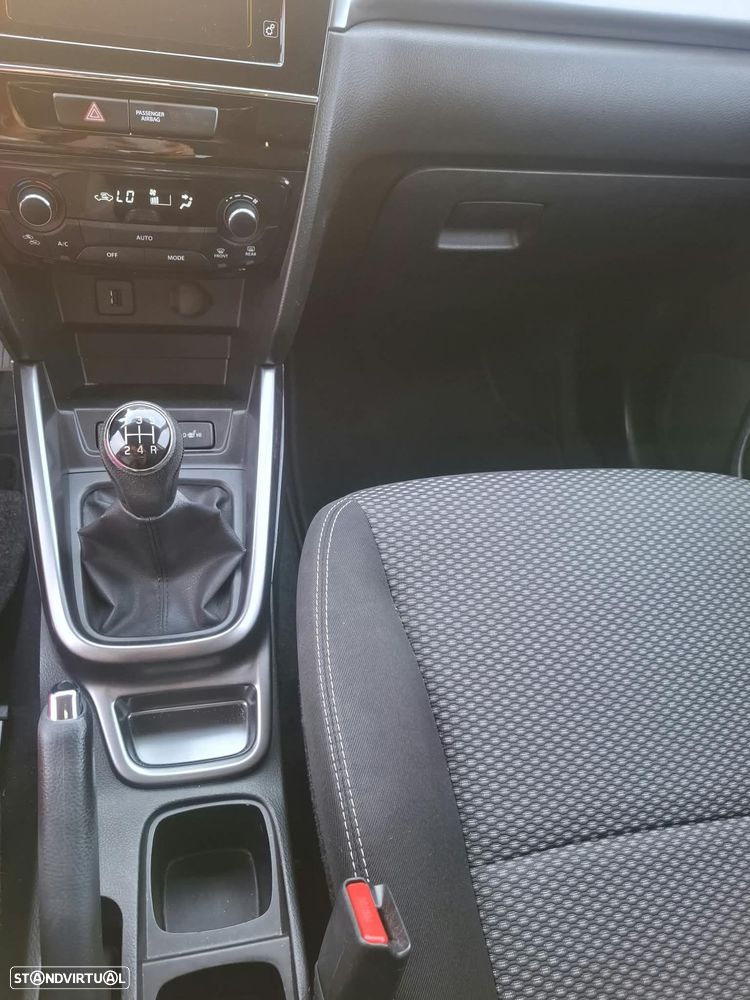 Suzuki Vitara 1.0T GLE - 9