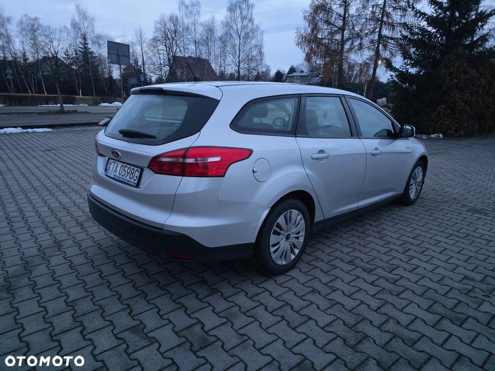 Ford Focus 1.5 TDCi Trend - 4