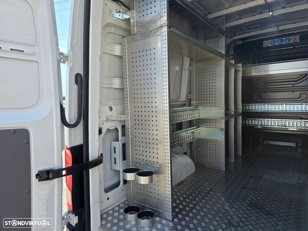VW Crafter 2.0TDI L3H3 IVA Incluido - 11