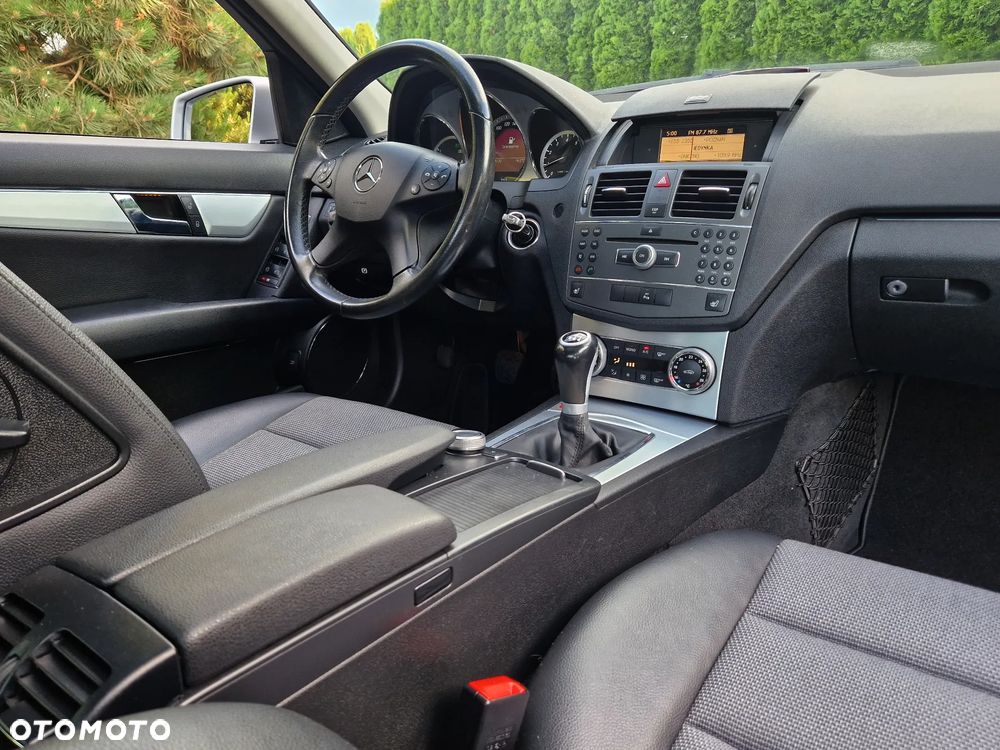 Mercedes-Benz Klasa C 200 Kompressor Avantgarde - 24