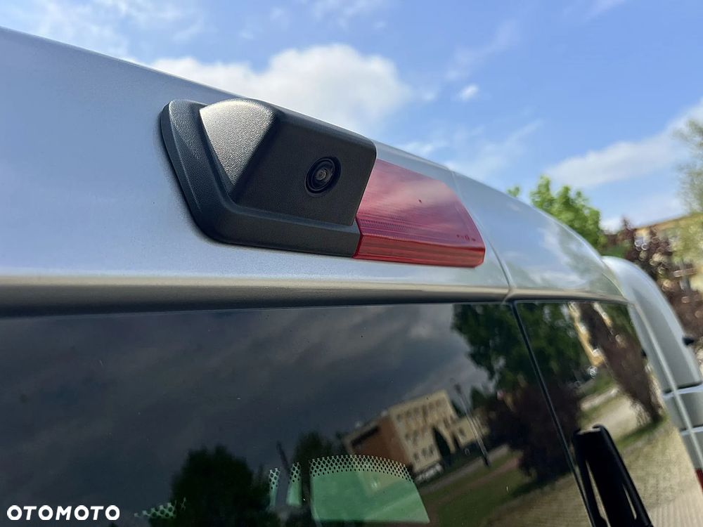 Renault Trafic 2.0 dCi - 10