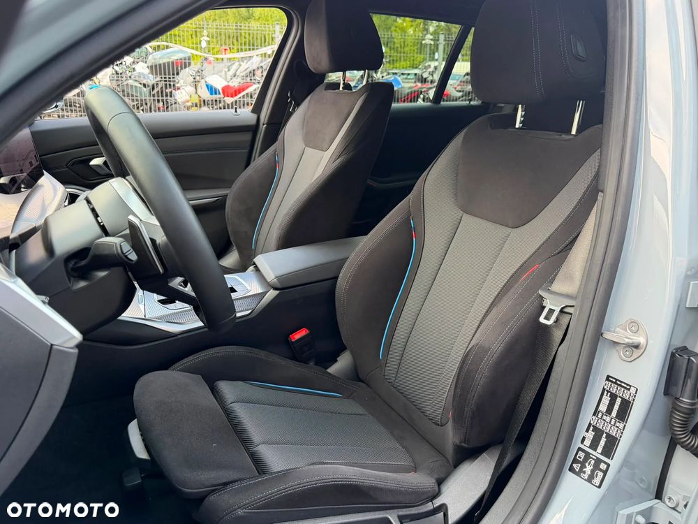 BMW Seria 3 330i xDrive M Sport sport - 16