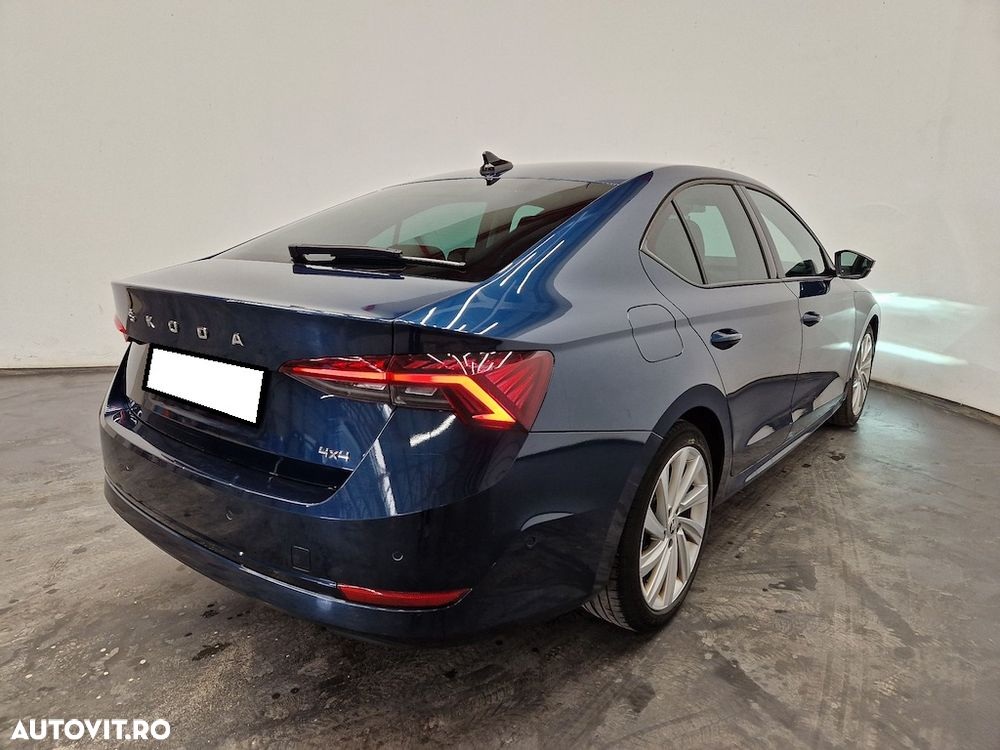 Skoda Octavia 2.0 TDI DSG 4X4 Style - 4