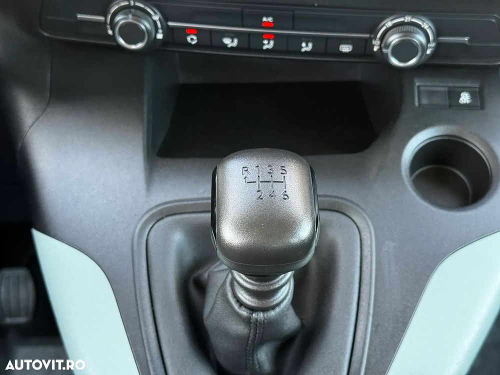 Citroën Berlingo 1.2 PureTech 110 S&S BVM6 Live - 16