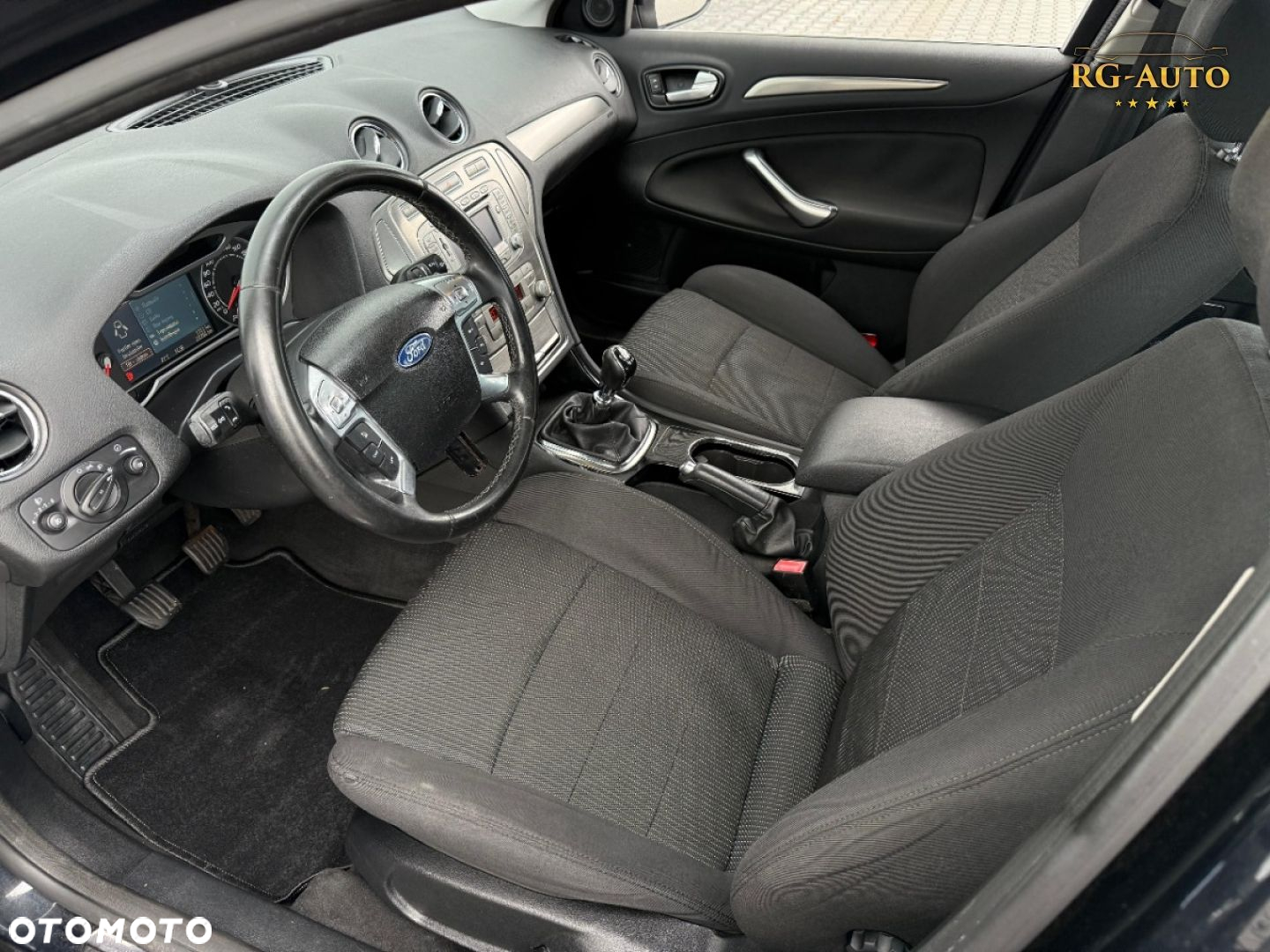 Ford Mondeo - 38