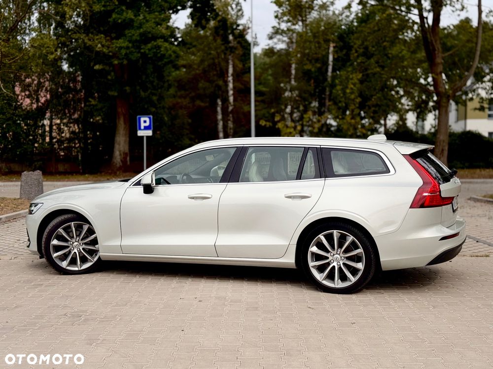 Volvo V60 D3 Momentum Pro - 30