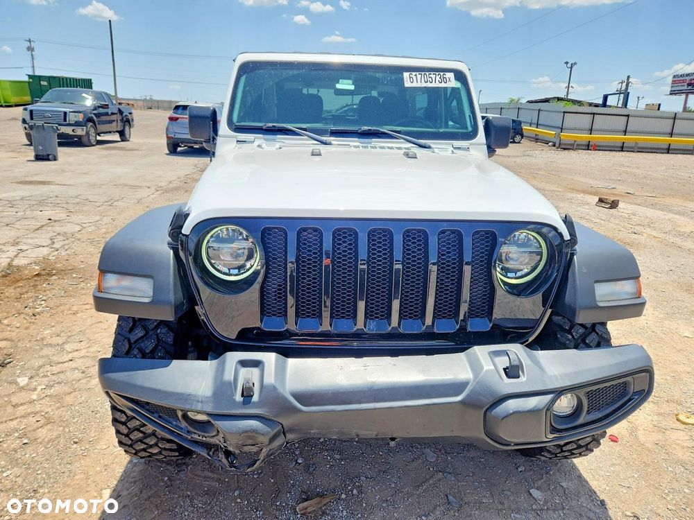 Jeep Wrangler - 5