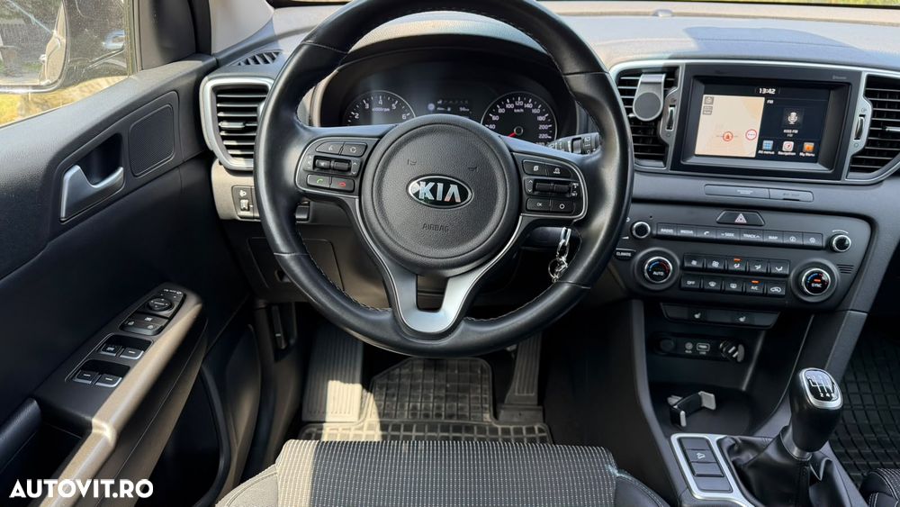 Kia Sportage 1.6 GDI 6MT 4x2 Style - 4