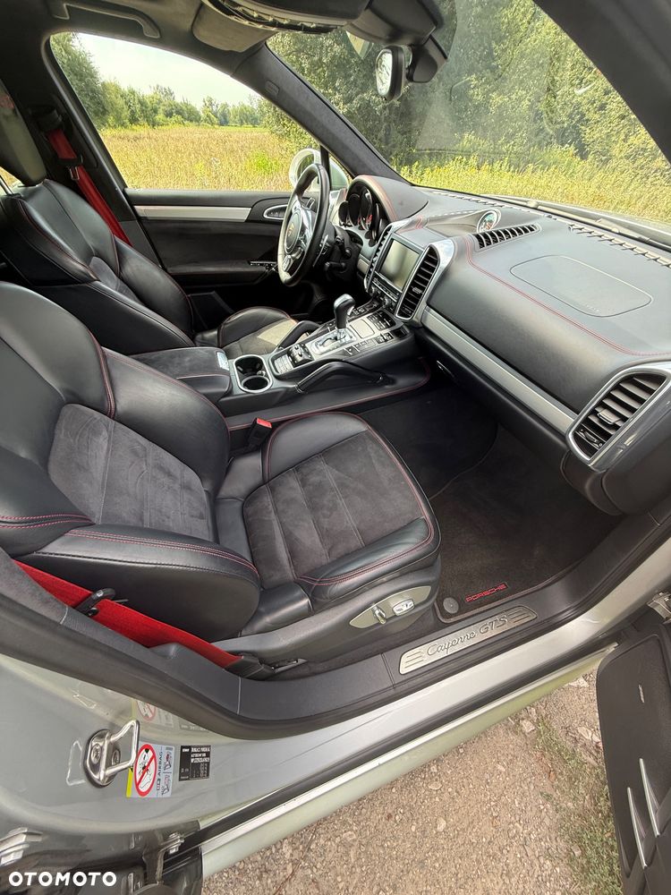 Porsche Cayenne - 10