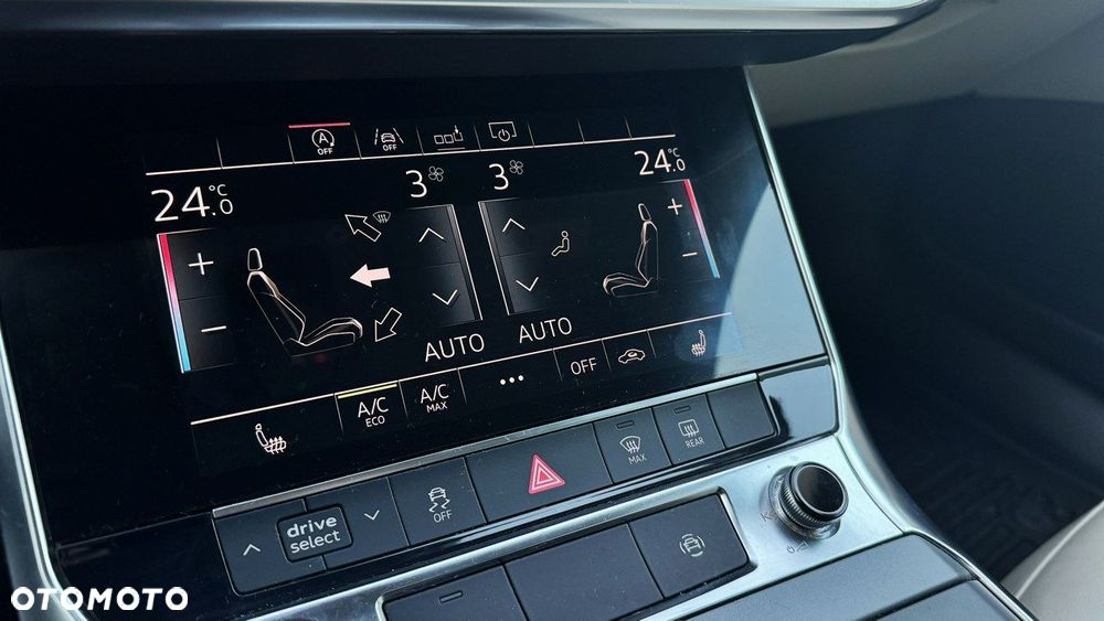 Audi A6 Avant - 16