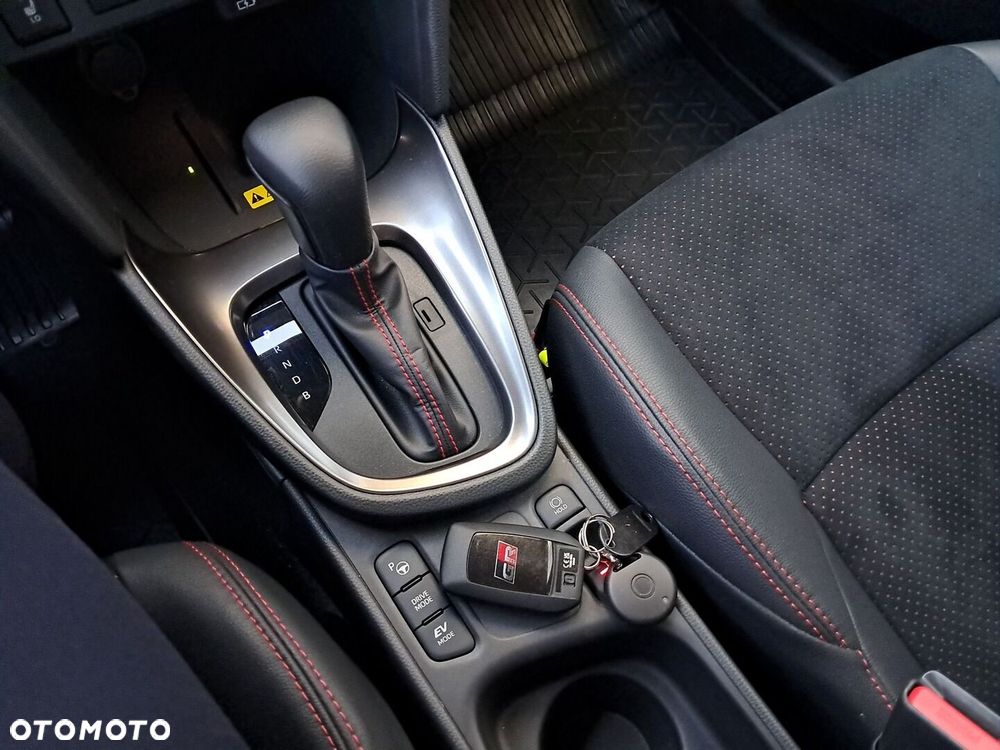 Toyota Yaris Cross Hybrid 1.5 GR Sport - 25