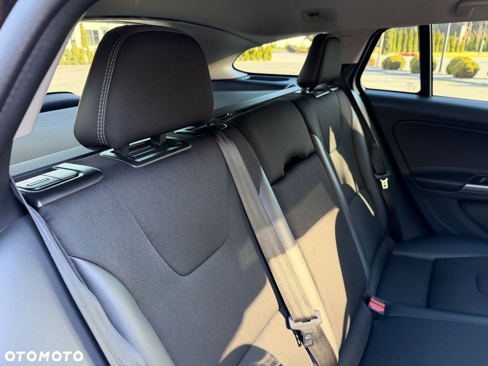 Volvo V60 - 30
