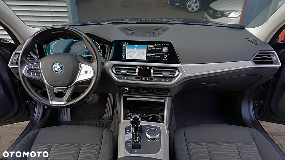 BMW Seria 3 320e - 15