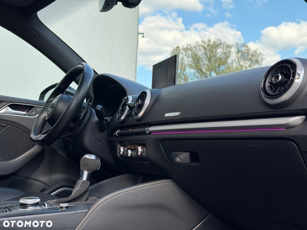 Audi S3 Limousine S tronic - 28