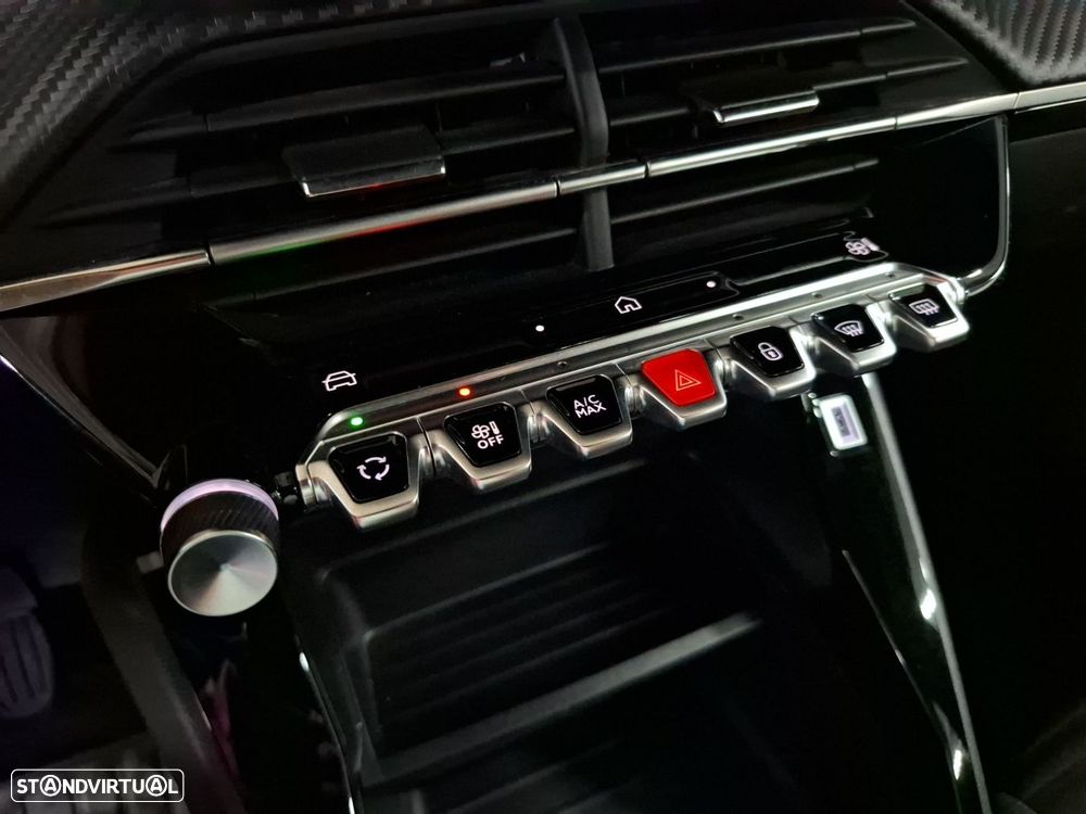 Peugeot 2008 1.2 PureTech Active - 19