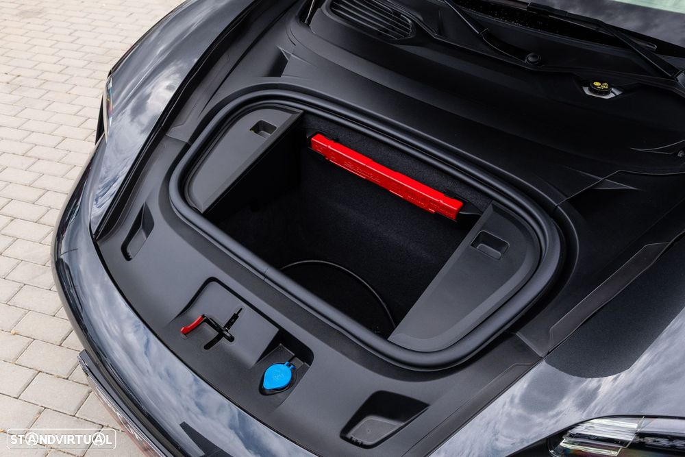 Porsche Taycan Bateria Performance Plus - 37