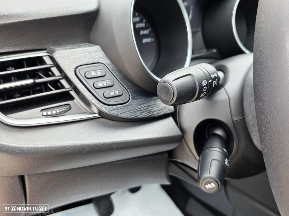 Alfa Romeo Giulietta 1.6 JTDm Sport J18 - 36