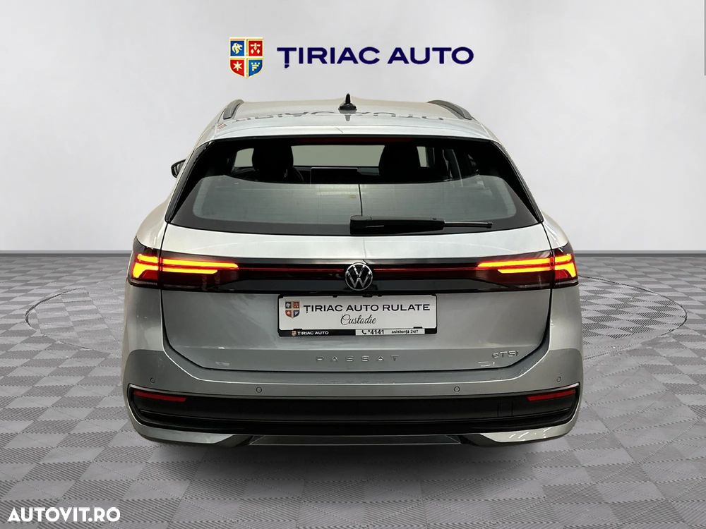 Volkswagen Passat Variant 1.5 eTSI DSG MHEV Base - 4
