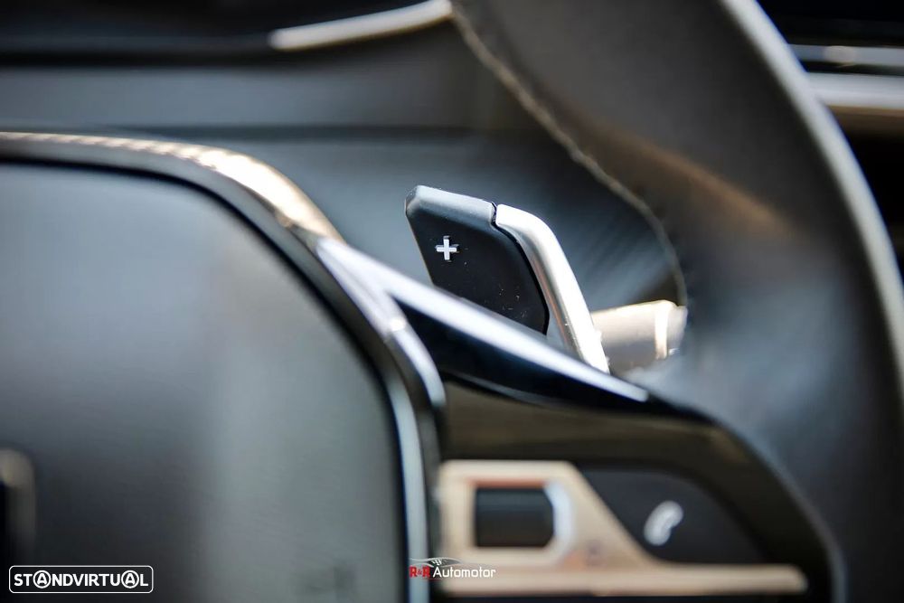 Peugeot 208 1.2 Hybrid Allure e-DCS6 - 20