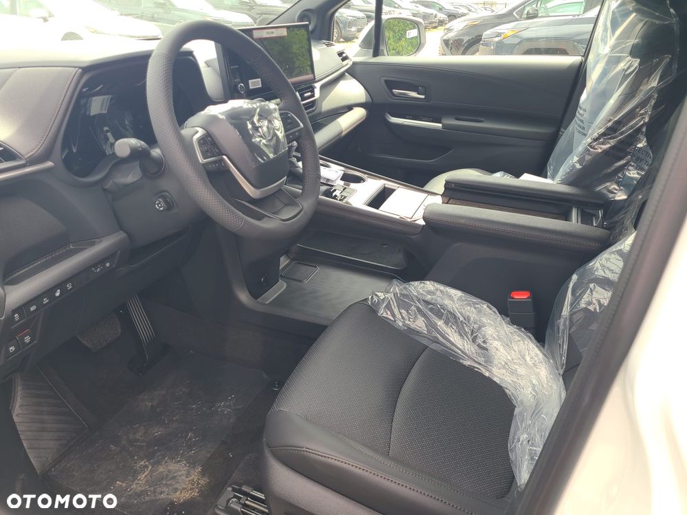 Toyota Sienna - 19